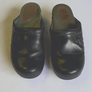 Dansko clog
